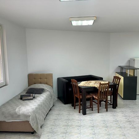 Apartmán Yuliya'S House Gabrovo Exteriér fotografie